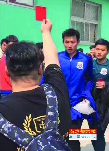 女生脱光视频