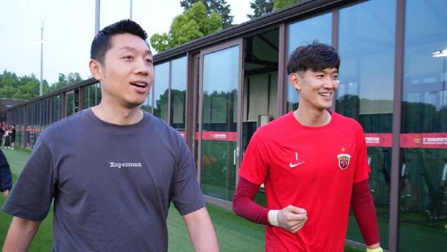 女生的尿口网站