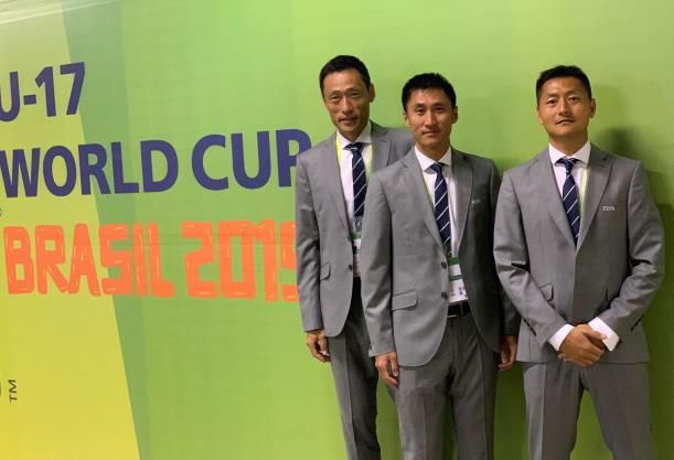 依依成人综合网